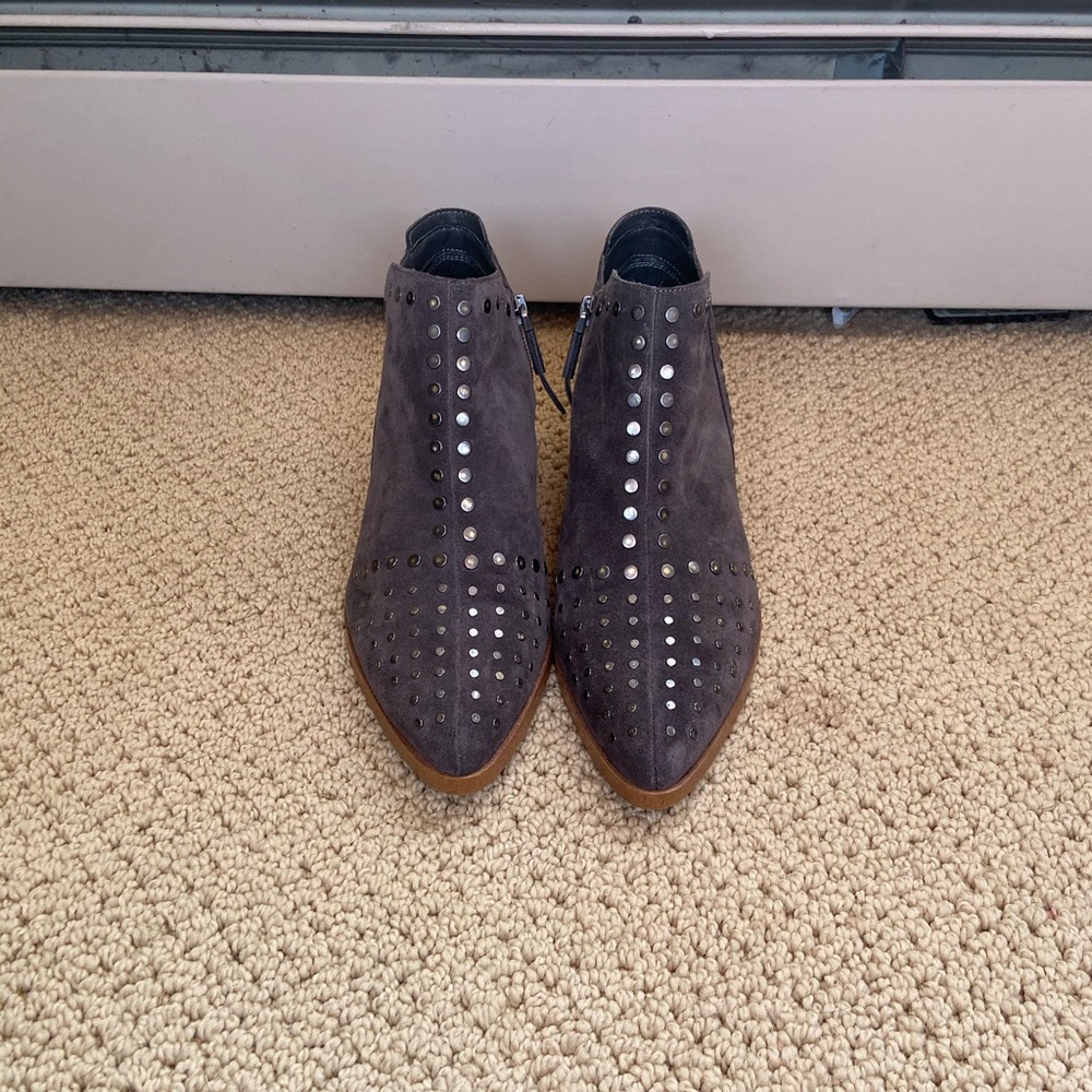 1 state women’s booties
